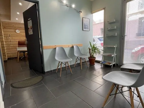 Bureau, cabinet, local professionnel