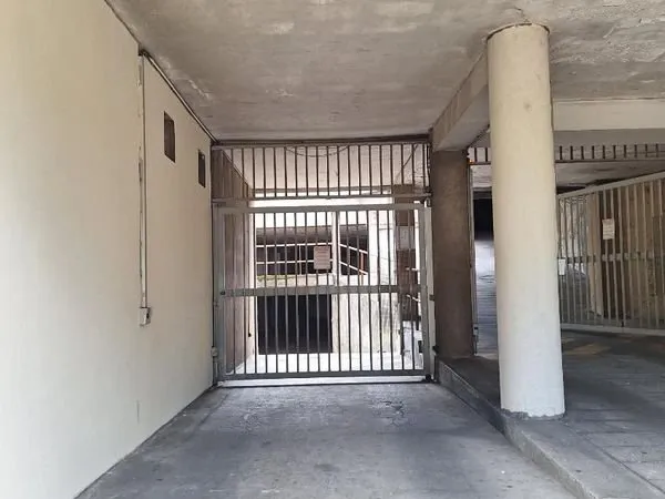 A vendre garage Grenoble proche début cours de la Libération
