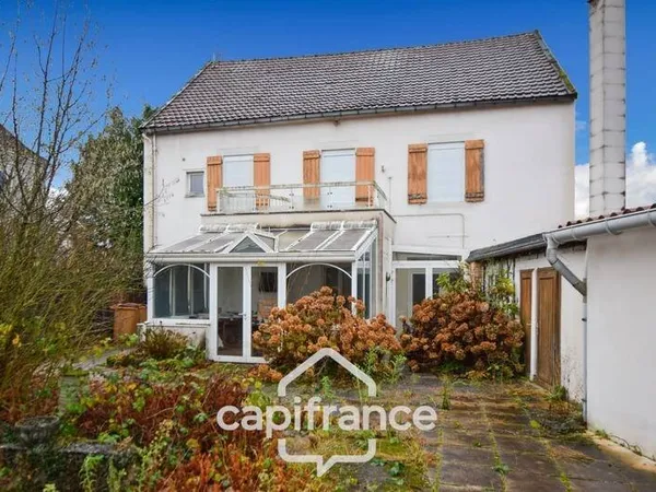 Maison 12 pièces 233 m²