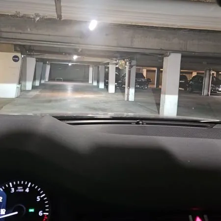 Parking double spacieux ss