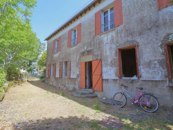 Maison Vente Saint-Chamant 14p 160m² 93000€