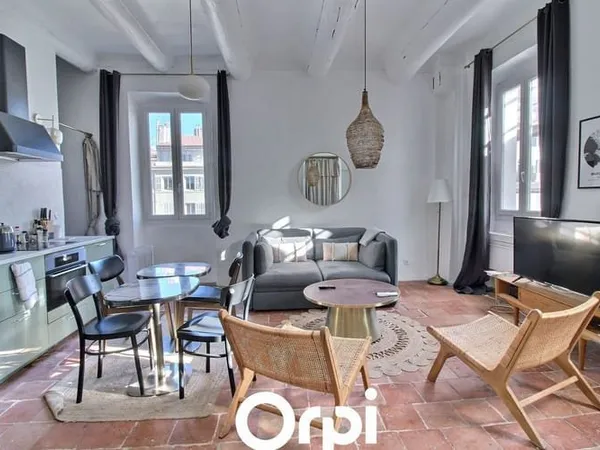 Appartement 3 pièces 84 m²