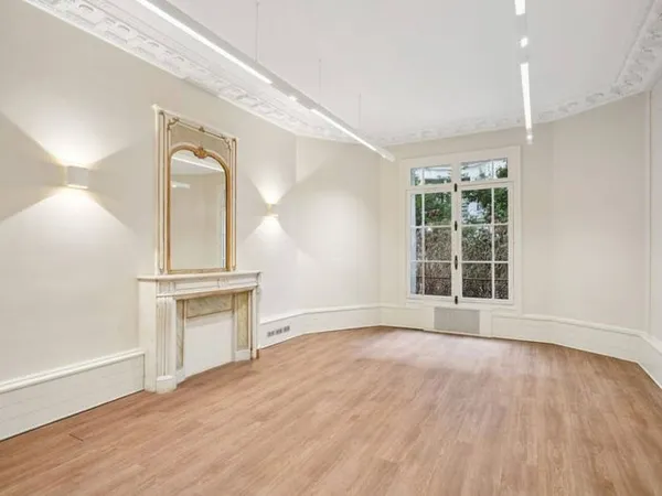Bureaux 231 m²