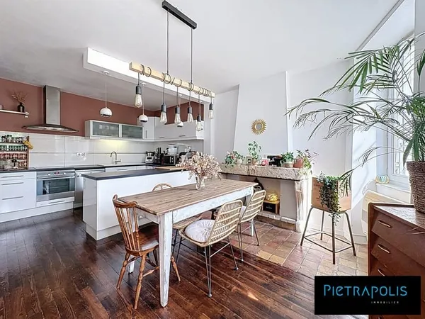 Appartement 5 pièces avec jardin et entrée indépendante