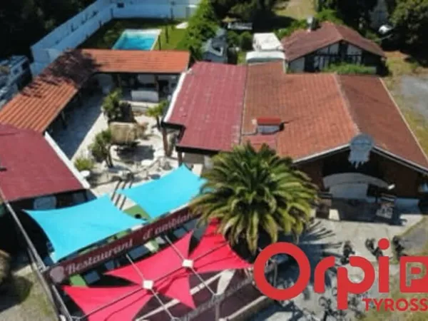 Local commercial 680 m²