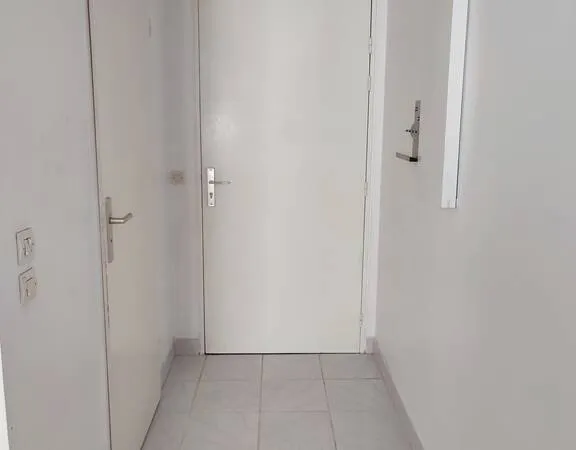 Studio 1 pièce 18 m²