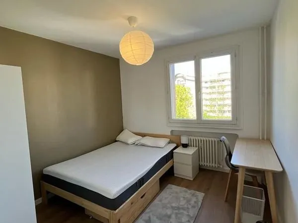 Belle chambre dans appartement rénové proche gare - disponible le 11 juin