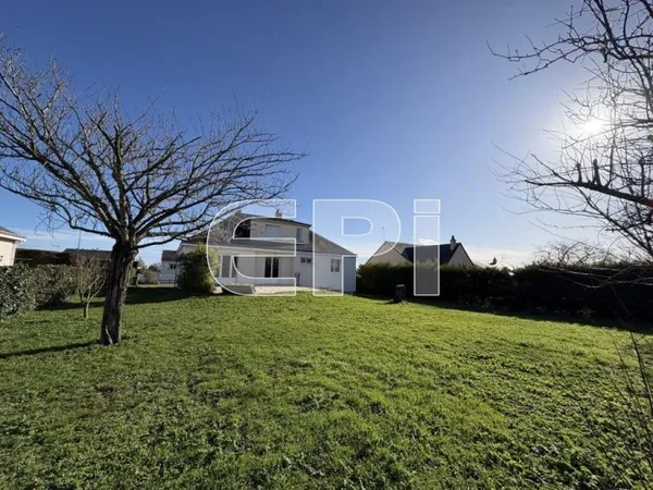 MONTREUIL BELLAY Rare, Maison Contemporaine de 140M² habitables