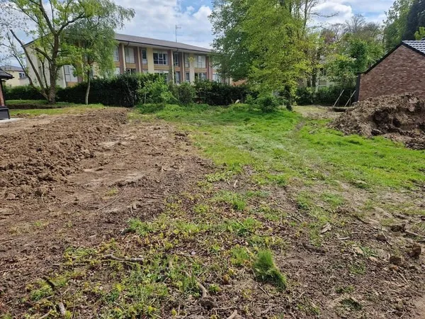 Terrain 727 m²