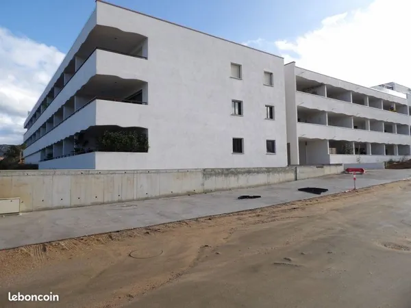 Garage 18m2 macchia fiurita pietrosella