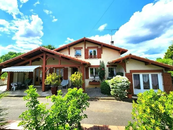 Maison Mugron 4chambres - SOUS SOL - GARAGE - TERRAIN 5300m²