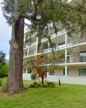 Loue appartement meublé
