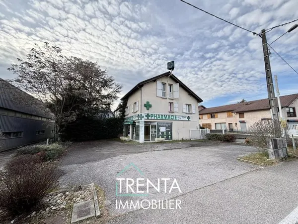 SCI Familiale à vendre - Renage Z.A Du Plan
