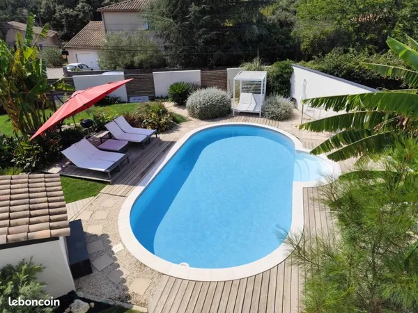 Villa contemporaine avec piscine Nages et Solorgues