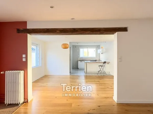 Maison de plain pied avec jardin