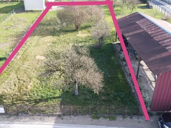Terrain 1105 m²