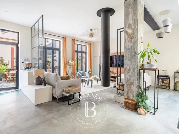 En exclusivité- Coeur de ville - Maison/Loft-5'RER A