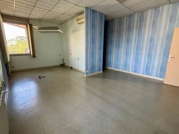 Immeuble 1 pièce 310 m²