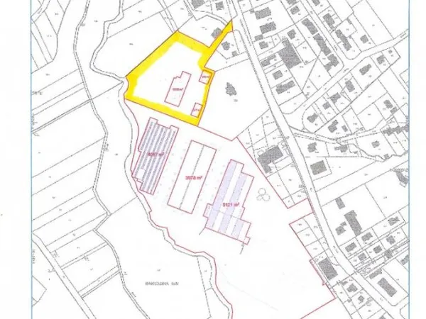 Commerce 1467 m²