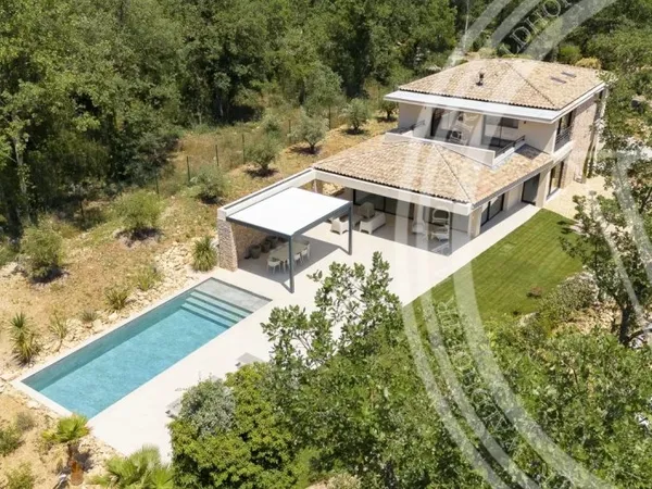 Villa d'exception meublée dans le prestigieux Domaine de Terre Blanche