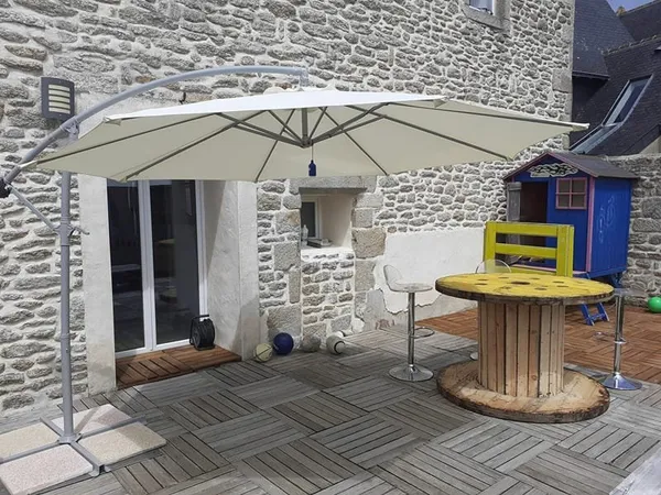 Maison en pierre pleine de charme au coeur de Plomeur ? Proche des spots de surf et des commodités