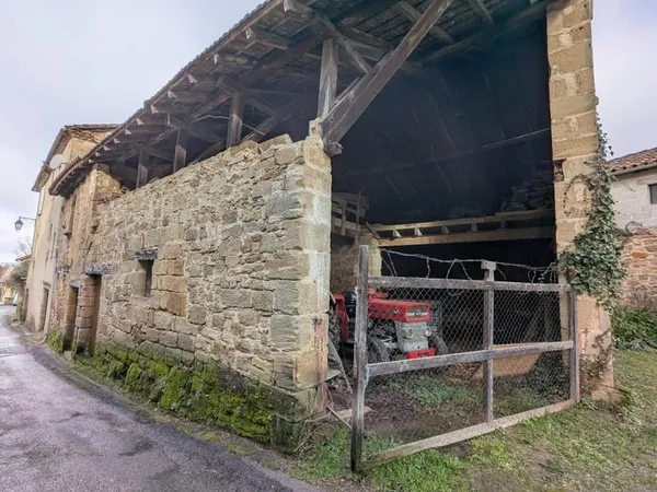 Bâtiment ancien en pierre à restaurer - secteur Figeac / Cardaillac