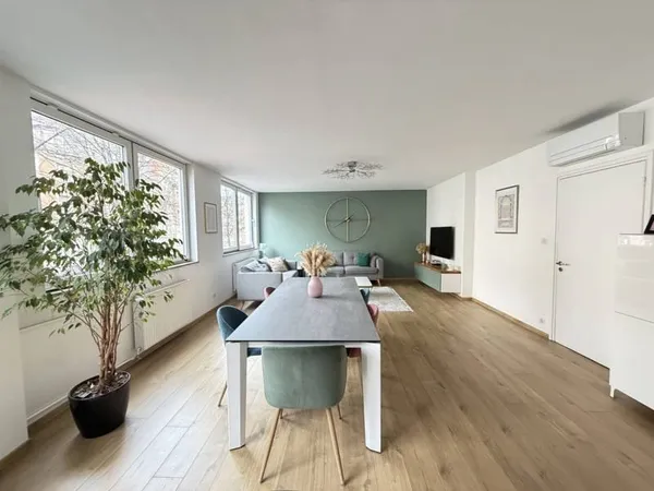 Appartement 5 pièces 136 m²