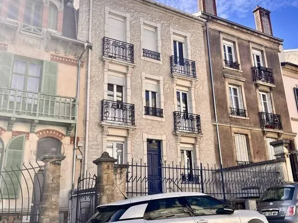 Appartement 2 pièces 169 m²