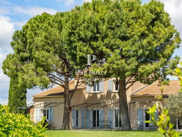Elégante Villa Provençale avec piscine