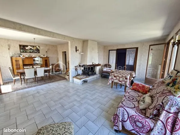 Maison de village 7 pièces 181 m²
