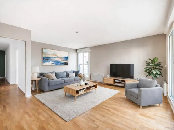 Appartement 68 m2 - 3 pièces -2 chambres à Asnières -Balcon- 2 places parking