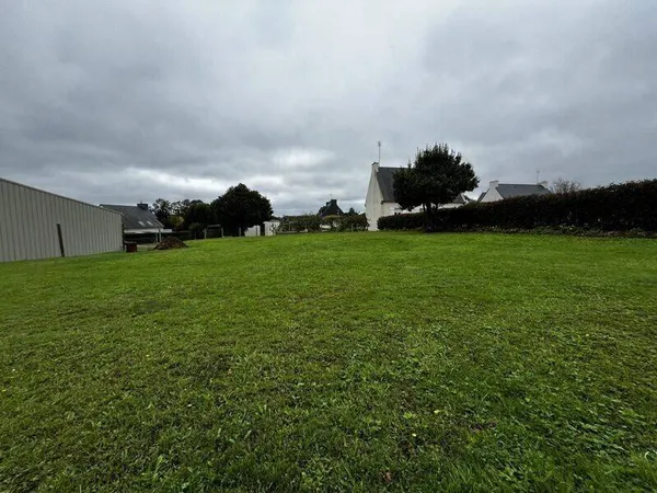 Terrain constructible 1785 m²