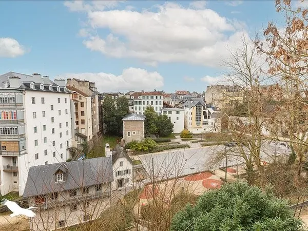 Appartement 5 pièces 143 m²