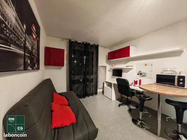 Studio 1 pièce 19 m²