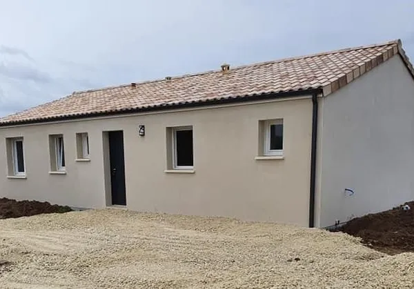 Maison 2 Chambres avec bureau et jardin