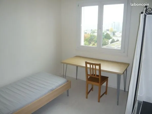 Superbe chambre pour fille libre de suite