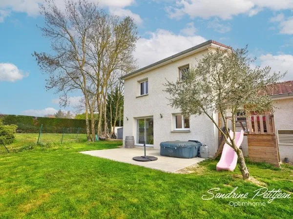 Maison à vendre 113 m² - 5 pièces - terrain 504 m² - Lapeyrouse 01330