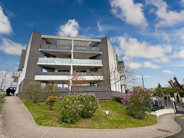 Grand Studio Le Raincy + Balcon - 39.56 m2