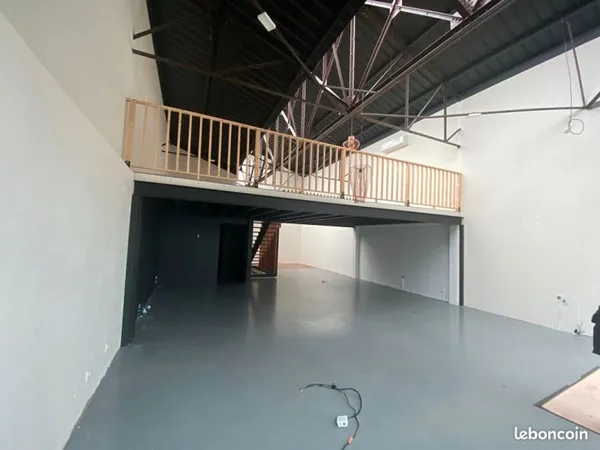 Local commercial 160 m² LA ROCHELLE
