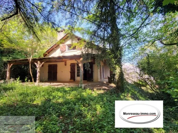 Propriété 9 pièces 200 m²
