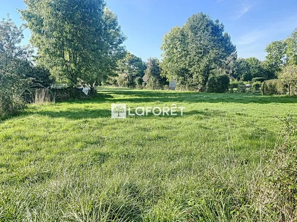 Terrain 2000 m²