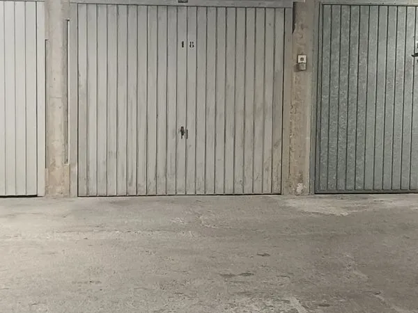 Garage à louer
