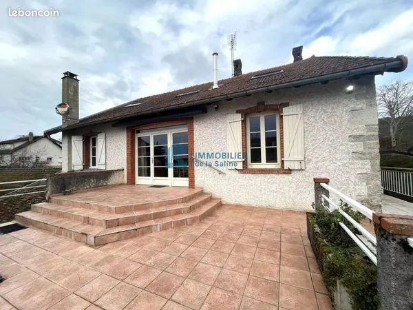 Maison 11 pièces 212 m²