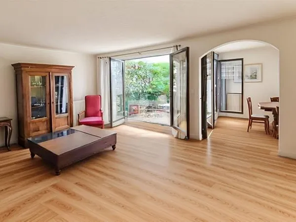 Appartement 5 pièces 110 m2 avec jardin/terrasse Ermitage