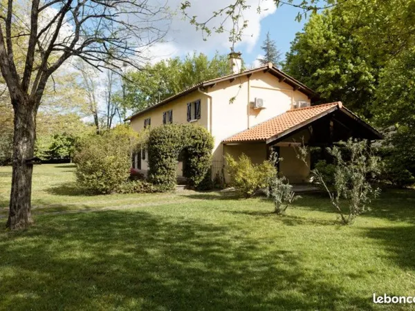Magonty. Maison 170 m² avec Garage 35 m². Sur parcelle de 2194 m²
