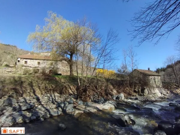 Ancien Moulin de 80m² env. terrain attenant 2068m²