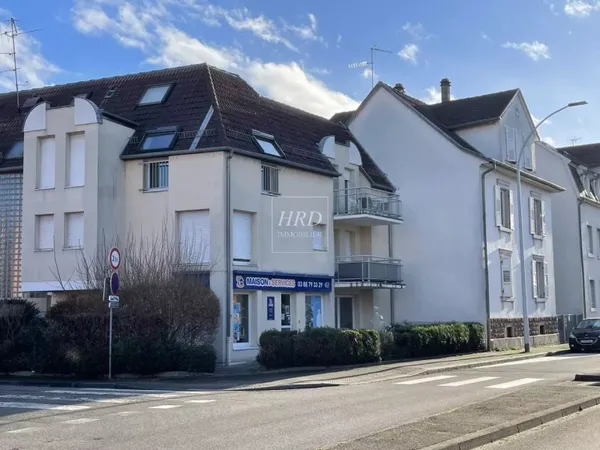 Local commercial 64 m²