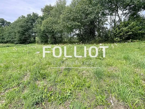 LECOUSSE Terrain viabilisé1072 M²