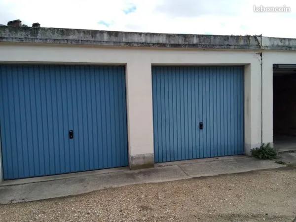 Garage à louer