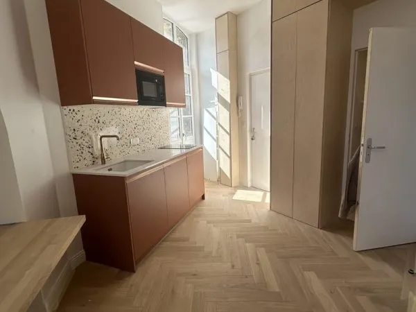 Studio 1 pièce 15 m²